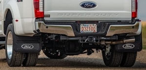 Rear view of a dually rear axle